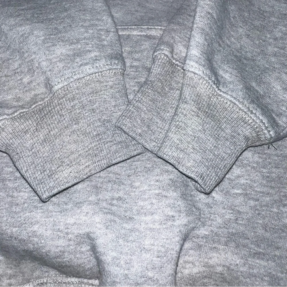 Buc-ee’s Unisex Gray Pullover Hoodie - Size Small - Picture 6 of 7